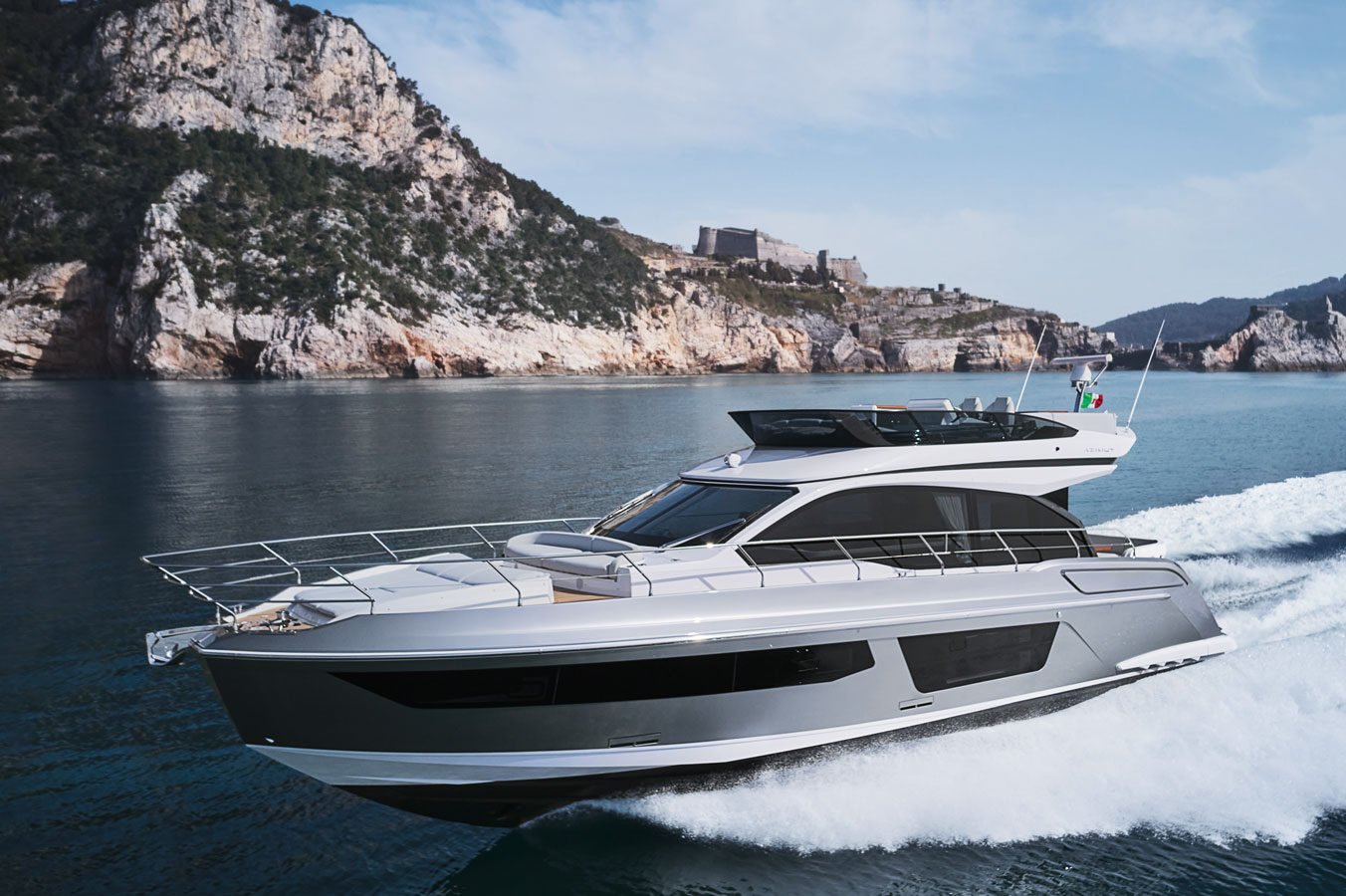 Azimut 53