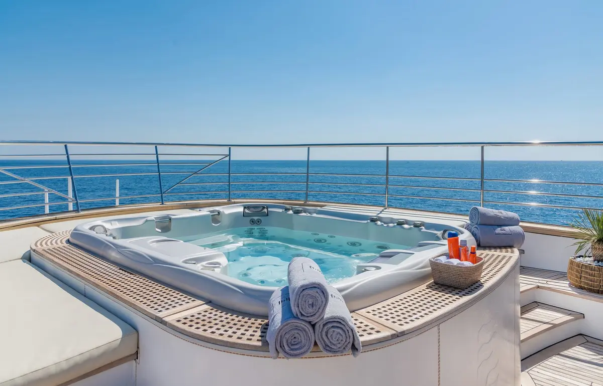 Philip Zepter 50m, master cabin — Monaco Lux Yachts, Monaco