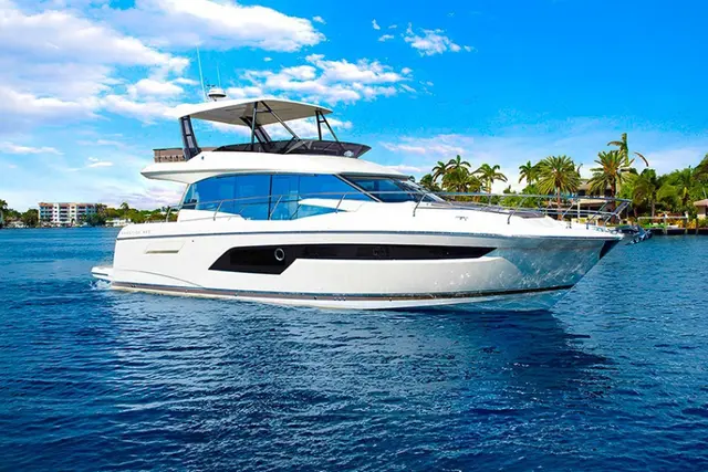 Prestige 520 Fly — Monaco Lux Yachts, Monaco