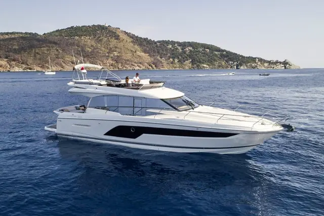 Prestige 590 Fly — Monaco Lux Yachts, Monaco