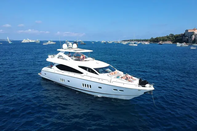 Sunseeker 88 — Monaco Lux Yachts, Monaco